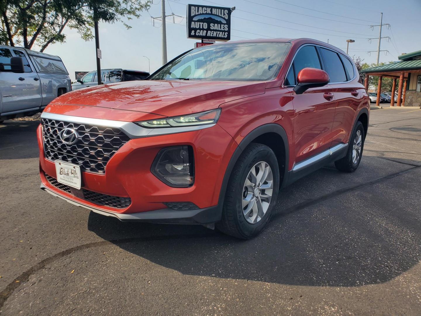 2020 /Black Hyundai Santa Fe SE 2.4 AWD (5NMS2CAD7LH) with an 2.4L L4 DOHC 16V engine, 8A transmission, located at 1600 E Hwy 44, Rapid City, SD, 57703, (605) 716-7878, 44.070232, -103.171410 - Photo#0