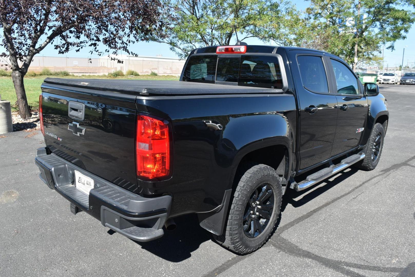 2019 Black /Black Chevrolet Colorado Z-71 (1GCGTDEN6K1) with an 3.6L DI DOHC V6 VVT engine, 8-Speed Automatic transmission, located at 1600 E Hwy 44, Rapid City, SD, 57703, (605) 716-7878, 44.070232, -103.171410 - Photo#8