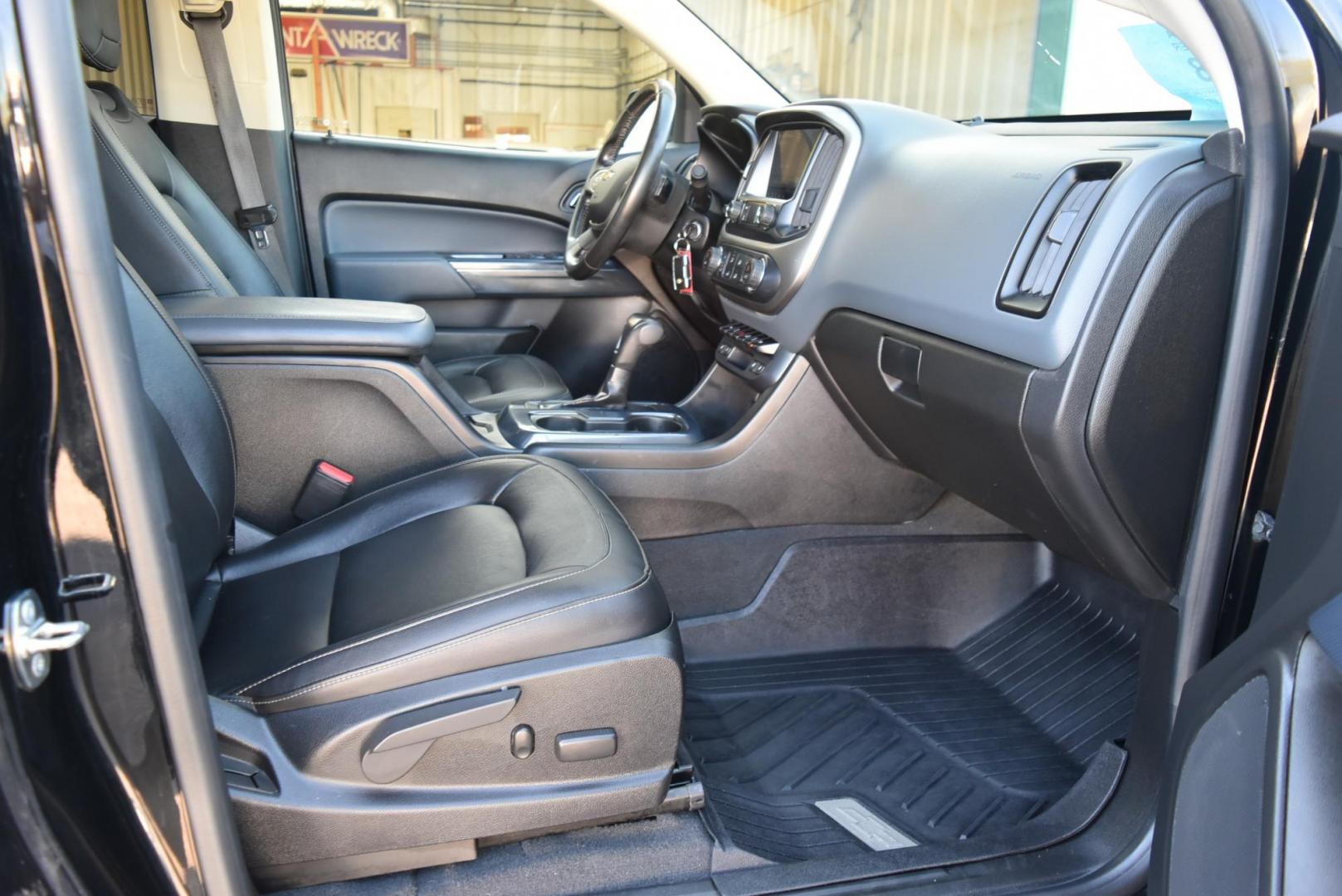 2019 Black /Black Chevrolet Colorado Z-71 (1GCGTDEN6K1) with an 3.6L DI DOHC V6 VVT engine, 8-Speed Automatic transmission, located at 1600 E Hwy 44, Rapid City, SD, 57703, (605) 716-7878, 44.070232, -103.171410 - Photo#10