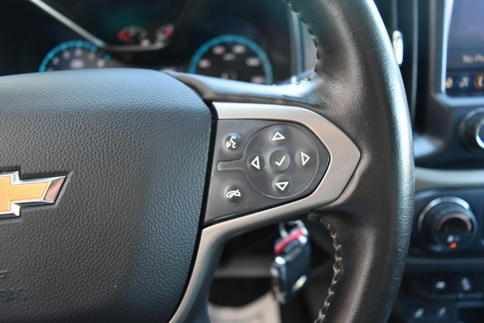 2019 Black /Black Chevrolet Colorado Z-71 (1GCGTDEN6K1) with an 3.6L DI DOHC V6 VVT engine, 8-Speed Automatic transmission, located at 1600 E Hwy 44, Rapid City, SD, 57703, (605) 716-7878, 44.070232, -103.171410 - Photo#18