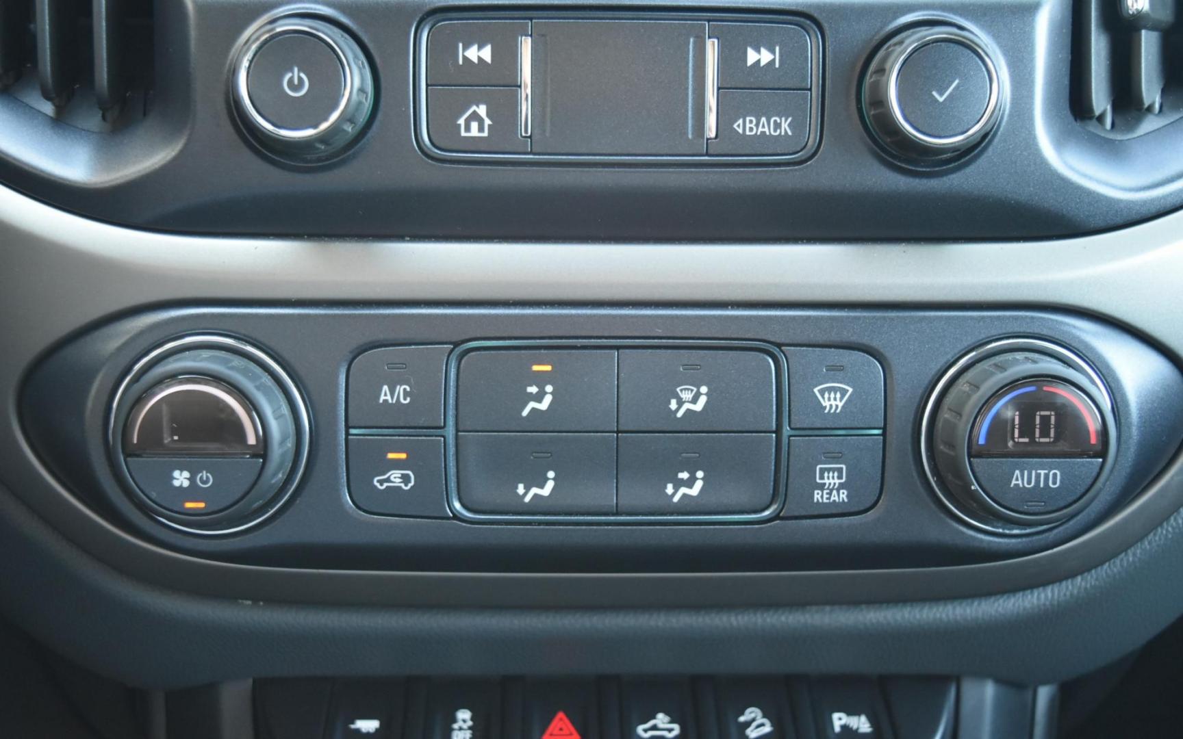 2019 Black /Black Chevrolet Colorado Z-71 (1GCGTDEN6K1) with an 3.6L DI DOHC V6 VVT engine, 8-Speed Automatic transmission, located at 1600 E Hwy 44, Rapid City, SD, 57703, (605) 716-7878, 44.070232, -103.171410 - Photo#23