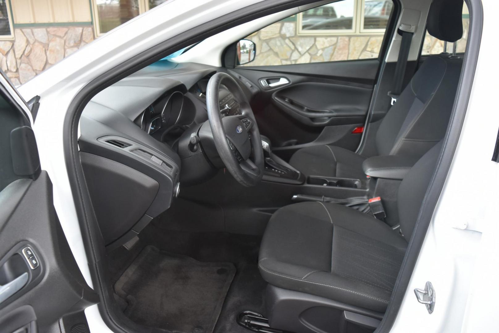 2018 Ford Focus SE - Photo 10