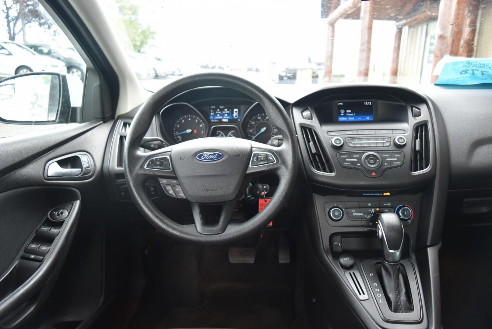 2018 Ford Focus SE - Photo 14