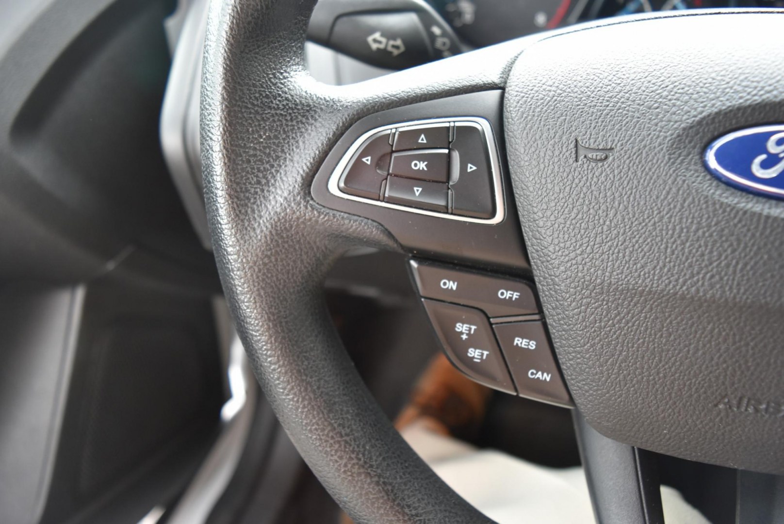 2018 Ford Focus SE - Photo 17