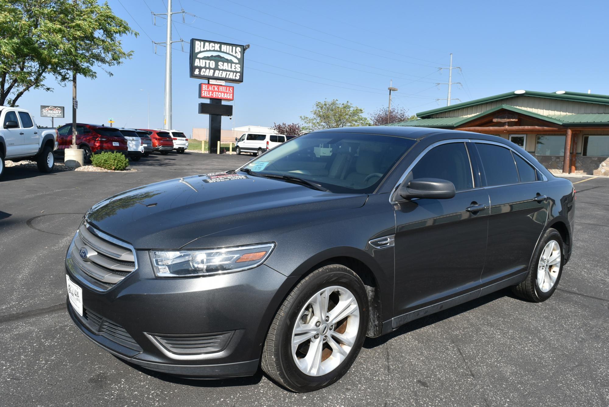 photo of 2018 Ford Taurus SE FWD