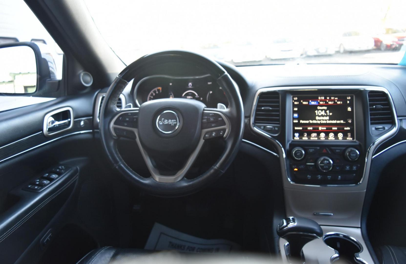 2015 White /Black Jeep Grand Cherokee Overland (1C4RJFCG8FC) with an 3.6L V6 DOHC 24V engine, 8-Speed Automatic transmission, located at 1600 E Hwy 44, Rapid City, SD, 57703, (605) 716-7878, 44.070232, -103.171410 - Photo#13