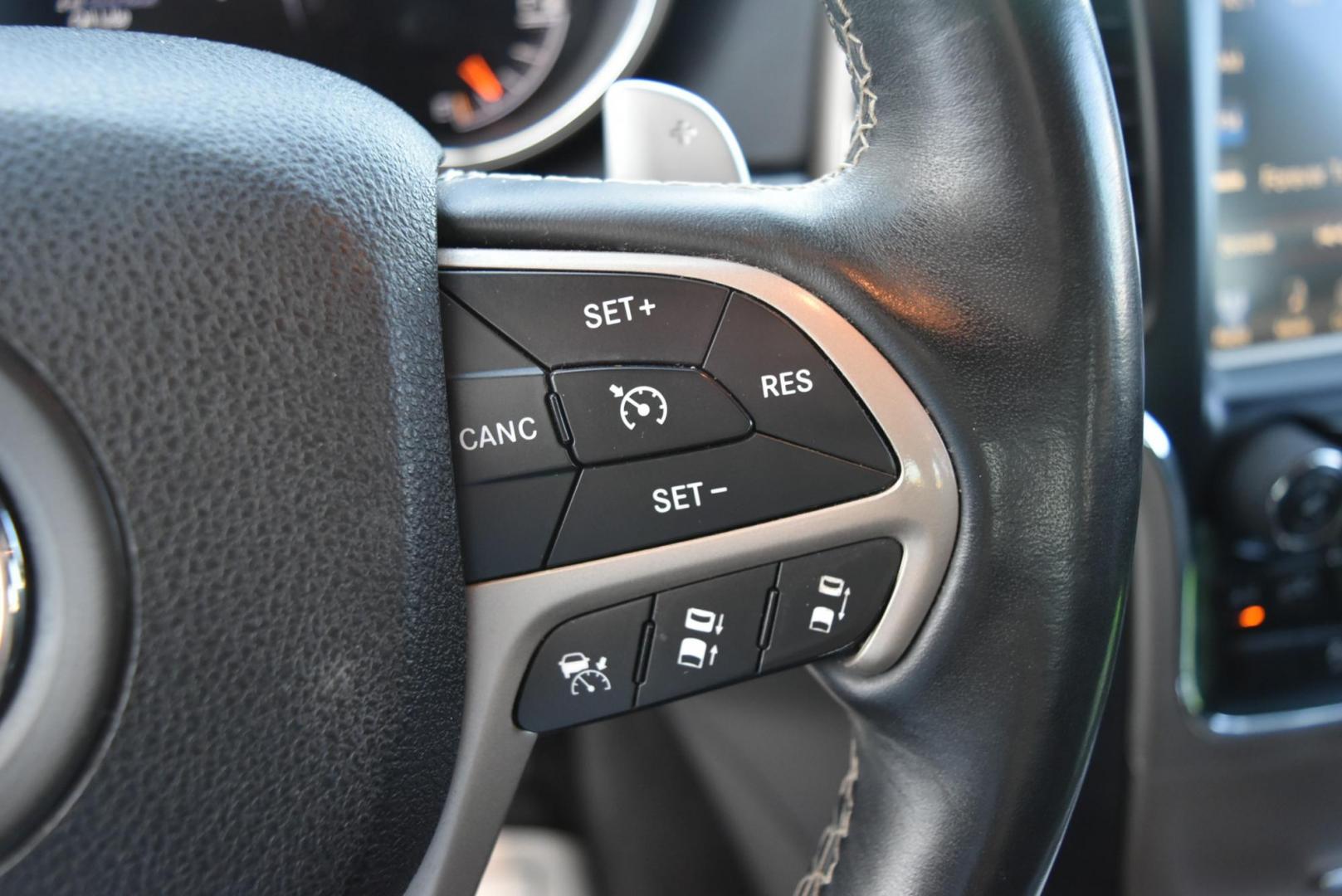 2015 White /Black Jeep Grand Cherokee Overland (1C4RJFCG8FC) with an 3.6L V6 DOHC 24V engine, 8-Speed Automatic transmission, located at 1600 E Hwy 44, Rapid City, SD, 57703, (605) 716-7878, 44.070232, -103.171410 - Photo#16