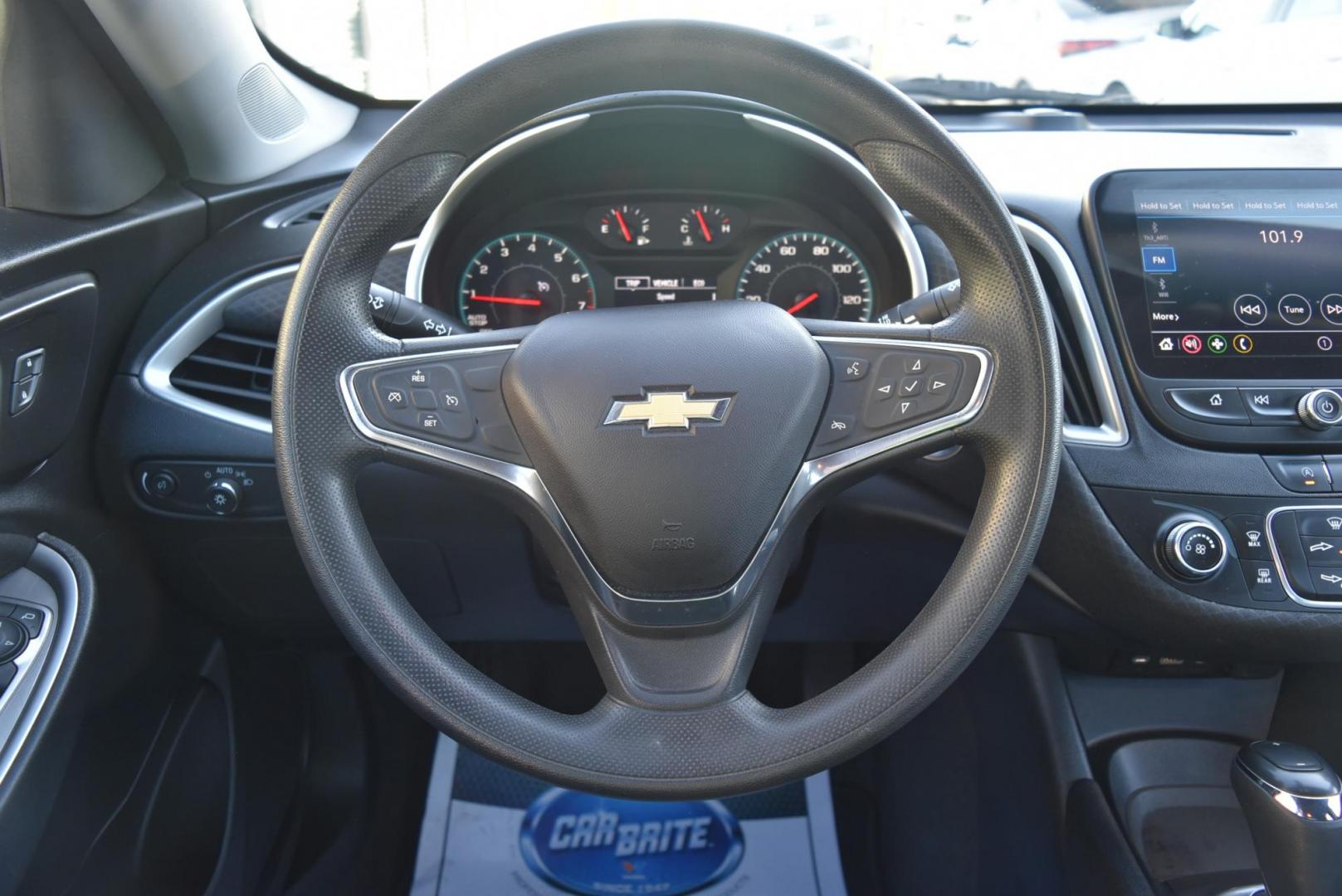 2020 White /Black Chevrolet Malibu 1FL (1G1ZC5ST8LF) with an 1.5L L4 DOHC 16V engine, 6-Speed Automatic transmission, located at 1600 E Hwy 44, Rapid City, SD, 57703, (605) 716-7878, 44.070232, -103.171410 - Photo#14