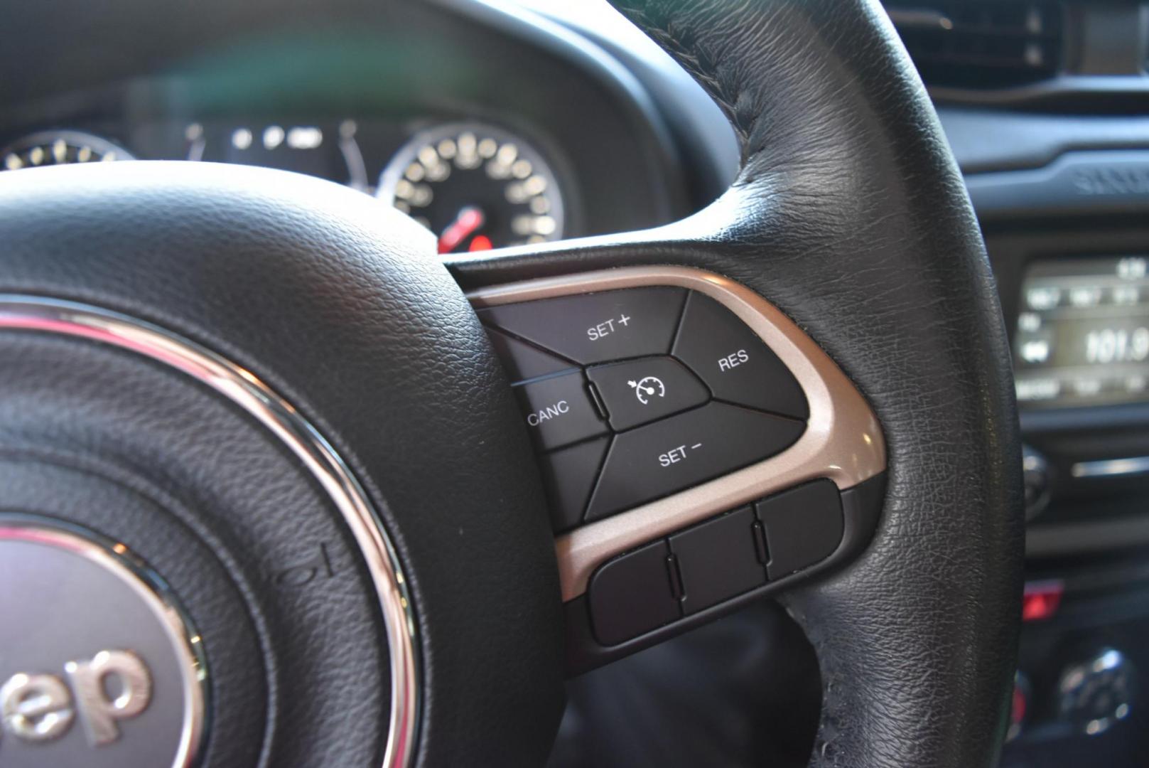 2017 White /Black Jeep Renegade Latitude (ZACCJBBB0HP) with an 2.4L L4 DOHC 16V engine, Automatic transmission, located at 1600 E Hwy 44, Rapid City, SD, 57703, (605) 716-7878, 44.070232, -103.171410 - Photo#17