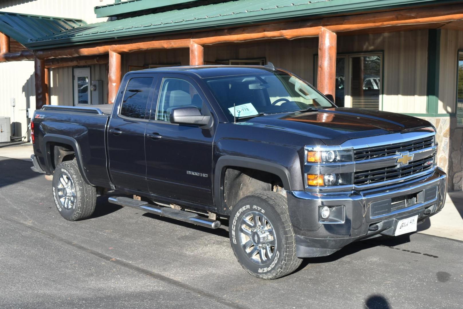 2016 Gray /gray Chevrolet Silverado 2500HD LT (1GC2KVEG5GZ) with an 6.0L Vortec V8 Variable Valve Timing SFI engine, 6-Speed Automatic, Heavy-Duty, Electronically Controlled transmission, located at 1600 E Hwy 44, Rapid City, SD, 57703, (605) 716-7878, 44.070232, -103.171410 - Photo#1