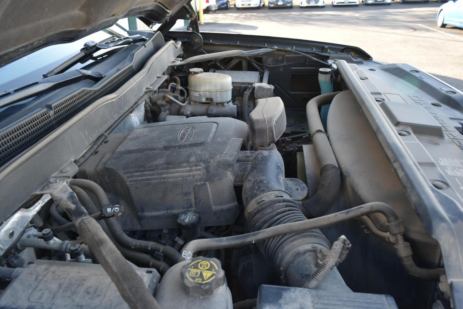2016 Gray /gray Chevrolet Silverado 2500HD LT (1GC2KVEG5GZ) with an 6.0L Vortec V8 Variable Valve Timing SFI engine, 6-Speed Automatic, Heavy-Duty, Electronically Controlled transmission, located at 1600 E Hwy 44, Rapid City, SD, 57703, (605) 716-7878, 44.070232, -103.171410 - Photo#25