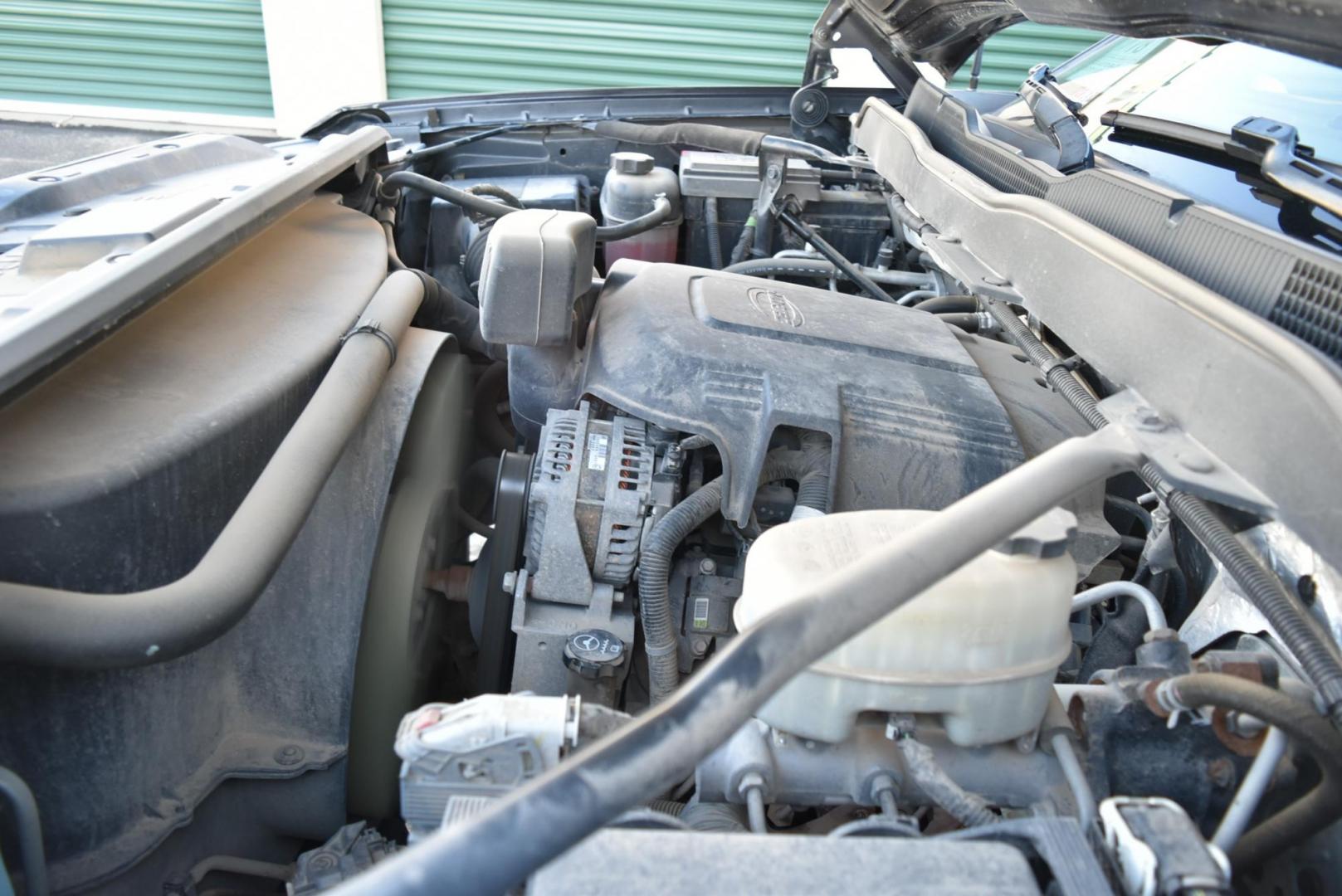 2016 Gray /gray Chevrolet Silverado 2500HD LT (1GC2KVEG5GZ) with an 6.0L Vortec V8 Variable Valve Timing SFI engine, 6-Speed Automatic, Heavy-Duty, Electronically Controlled transmission, located at 1600 E Hwy 44, Rapid City, SD, 57703, (605) 716-7878, 44.070232, -103.171410 - Photo#27