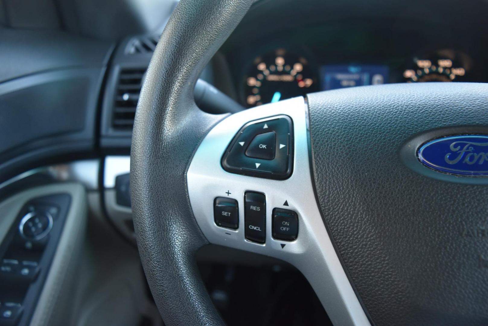 2015 White /TAN Ford Explorer Base (1FM5K8B89FG) with an 3.5L TI-VCT V6 engine, 6-Speed Selectshift Automatic transmission, located at 1600 E Hwy 44, Rapid City, SD, 57703, (605) 716-7878, 44.070232, -103.171410 - Photo#18
