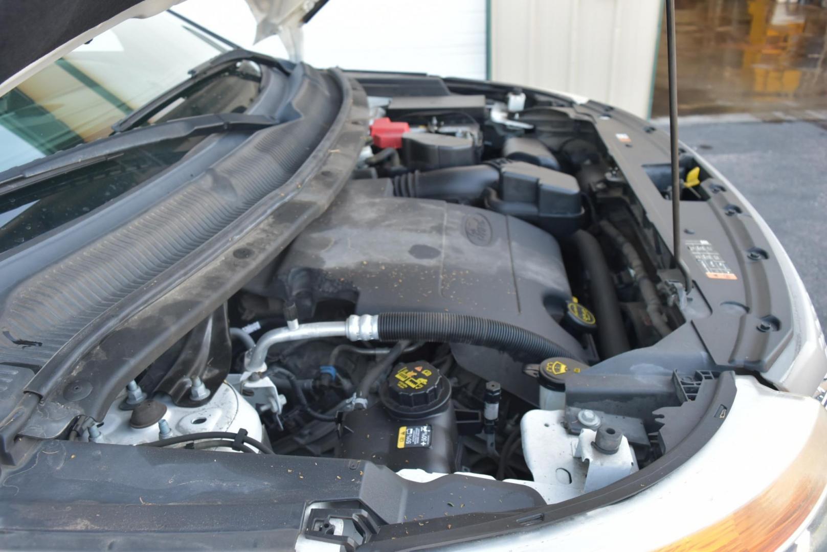 2015 White /TAN Ford Explorer Base (1FM5K8B89FG) with an 3.5L TI-VCT V6 engine, 6-Speed Selectshift Automatic transmission, located at 1600 E Hwy 44, Rapid City, SD, 57703, (605) 716-7878, 44.070232, -103.171410 - Photo#29