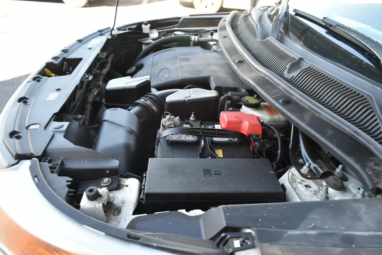 2015 White /TAN Ford Explorer Base (1FM5K8B89FG) with an 3.5L TI-VCT V6 engine, 6-Speed Selectshift Automatic transmission, located at 1600 E Hwy 44, Rapid City, SD, 57703, (605) 716-7878, 44.070232, -103.171410 - Photo#31