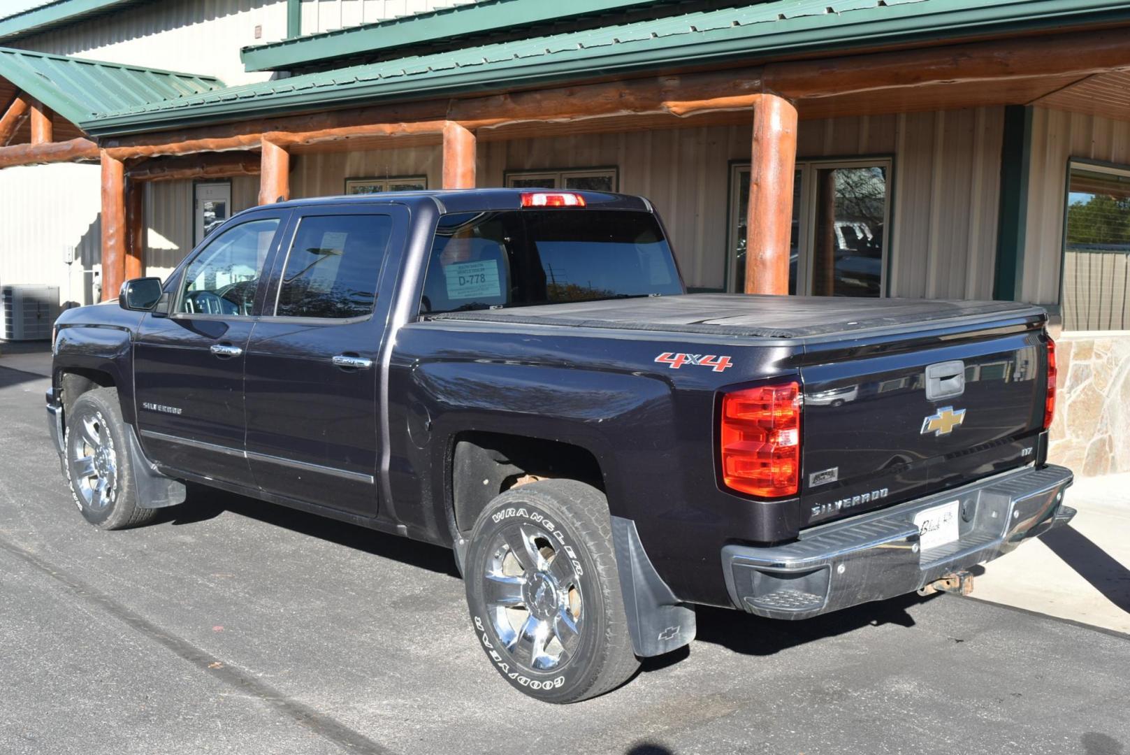 2014 Gray /Black Chevrolet Silverado 1500 LTZ (3GCUKSEC3EG) with an 5.3L FLEXFUEL ECOTEC3 V8 WITH ACTIVE FUEL MANAGEMENT, DIRECT INJECTION AND VARIABLE VALVE TIMING engine, 6-Speed Automatic transmission, located at 1600 E Hwy 44, Rapid City, SD, 57703, (605) 716-7878, 44.070232, -103.171410 - Photo#6
