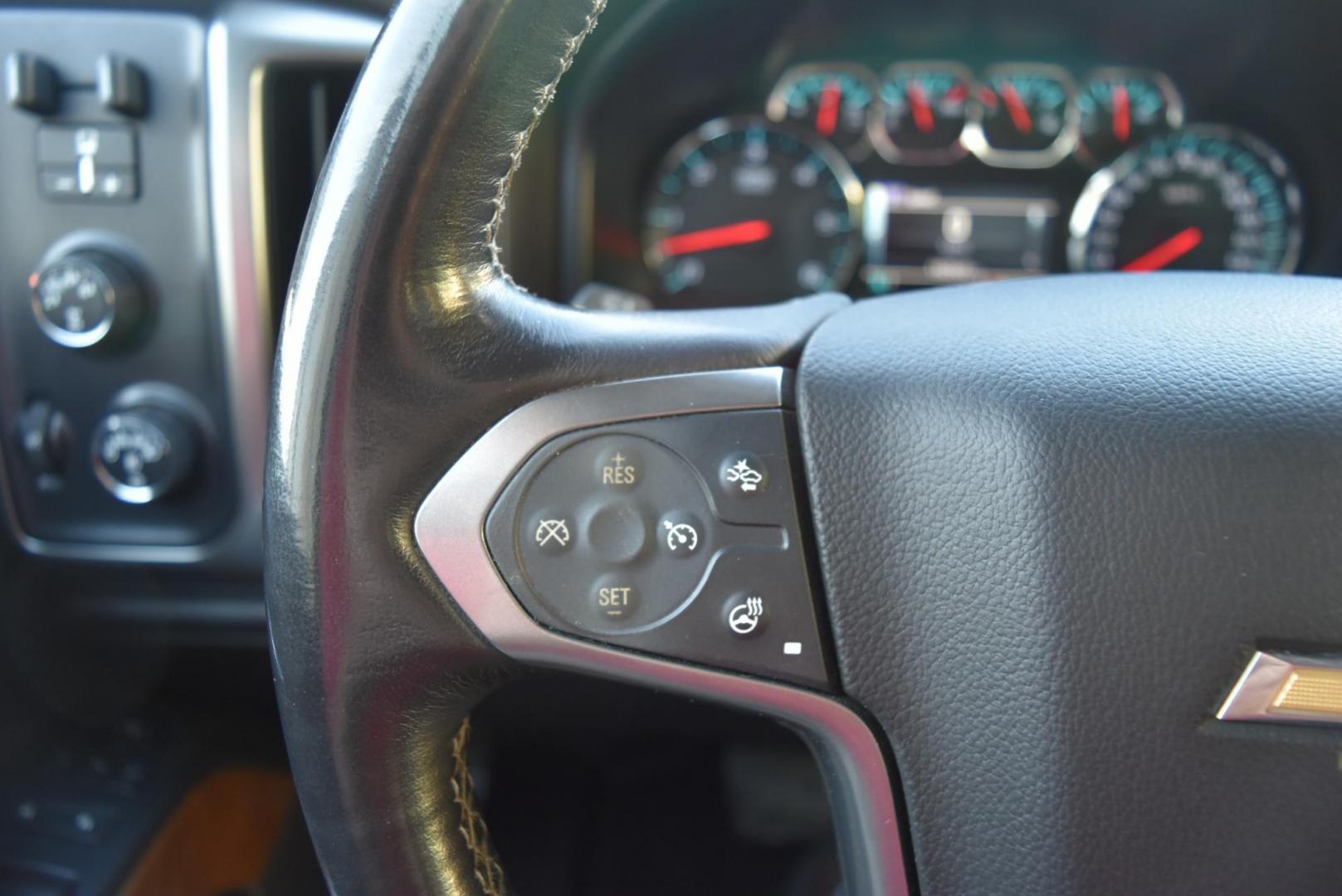 2014 Gray /Black Chevrolet Silverado 1500 LTZ (3GCUKSEC3EG) with an 5.3L FLEXFUEL ECOTEC3 V8 WITH ACTIVE FUEL MANAGEMENT, DIRECT INJECTION AND VARIABLE VALVE TIMING engine, 6-Speed Automatic transmission, located at 1600 E Hwy 44, Rapid City, SD, 57703, (605) 716-7878, 44.070232, -103.171410 - Photo#18