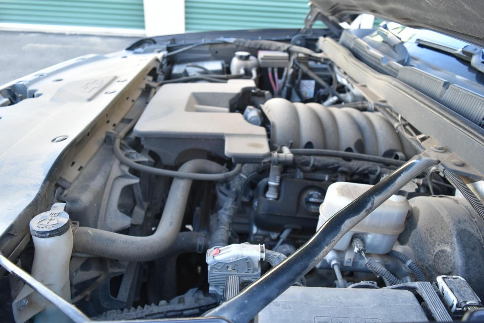 2014 Gray /Black Chevrolet Silverado 1500 LTZ (3GCUKSEC3EG) with an 5.3L FLEXFUEL ECOTEC3 V8 WITH ACTIVE FUEL MANAGEMENT, DIRECT INJECTION AND VARIABLE VALVE TIMING engine, 6-Speed Automatic transmission, located at 1600 E Hwy 44, Rapid City, SD, 57703, (605) 716-7878, 44.070232, -103.171410 - Photo#32