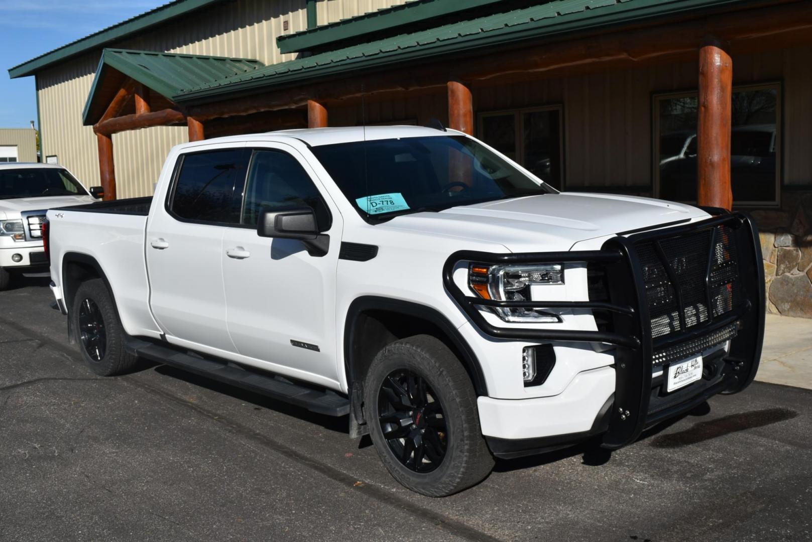 2022 White GMC Sierra 1500 Elevation (3GTP9CEK8NG) with an 2.7L Turbo engine, 8-Speed Automatic, Electronically Controlled transmission, located at 1600 E Hwy 44, Rapid City, SD, 57703, (605) 716-7878, 44.070232, -103.171410 - Photo#1
