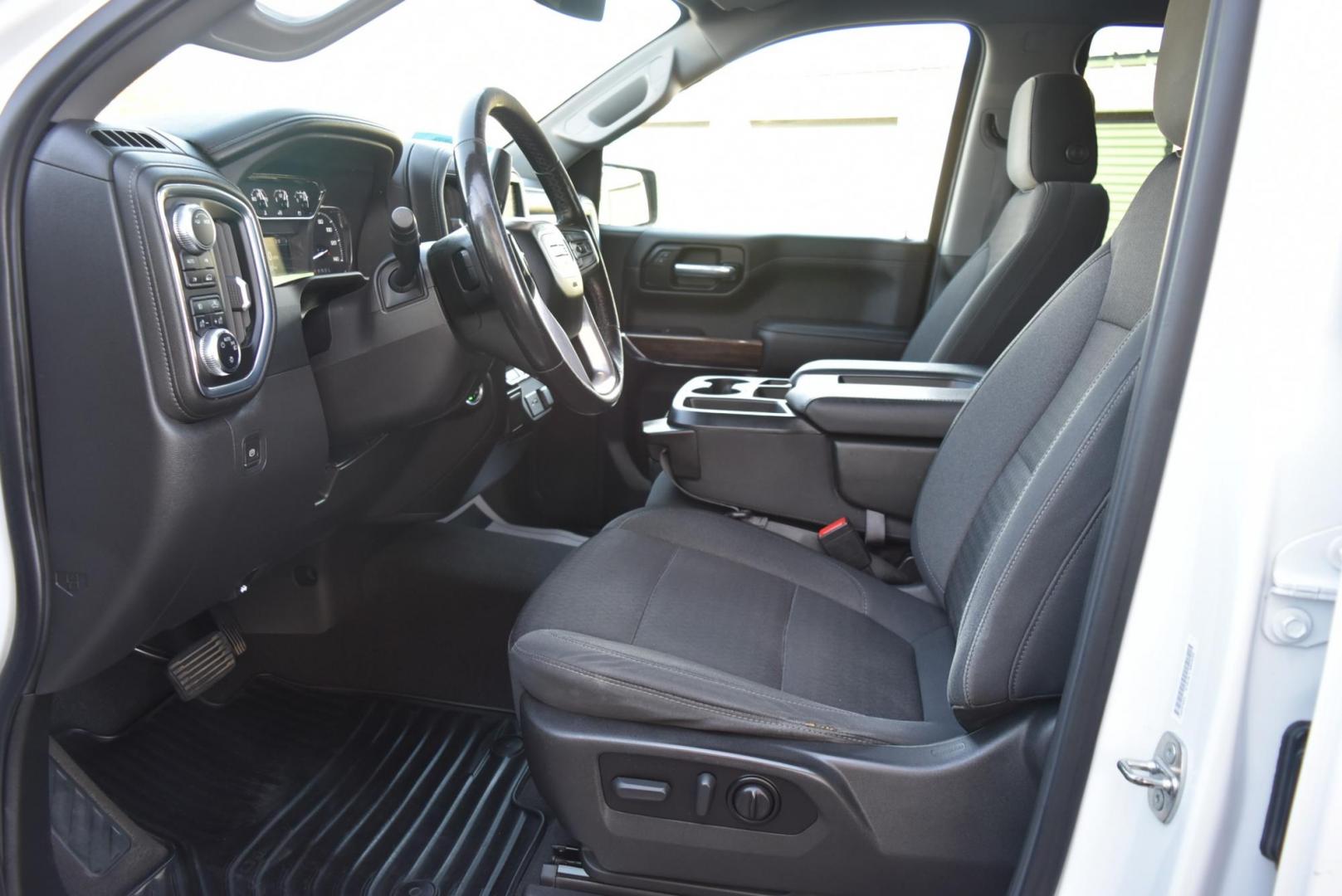 2022 White GMC Sierra 1500 Elevation (3GTP9CEK8NG) with an 2.7L Turbo engine, 8-Speed Automatic, Electronically Controlled transmission, located at 1600 E Hwy 44, Rapid City, SD, 57703, (605) 716-7878, 44.070232, -103.171410 - Photo#9