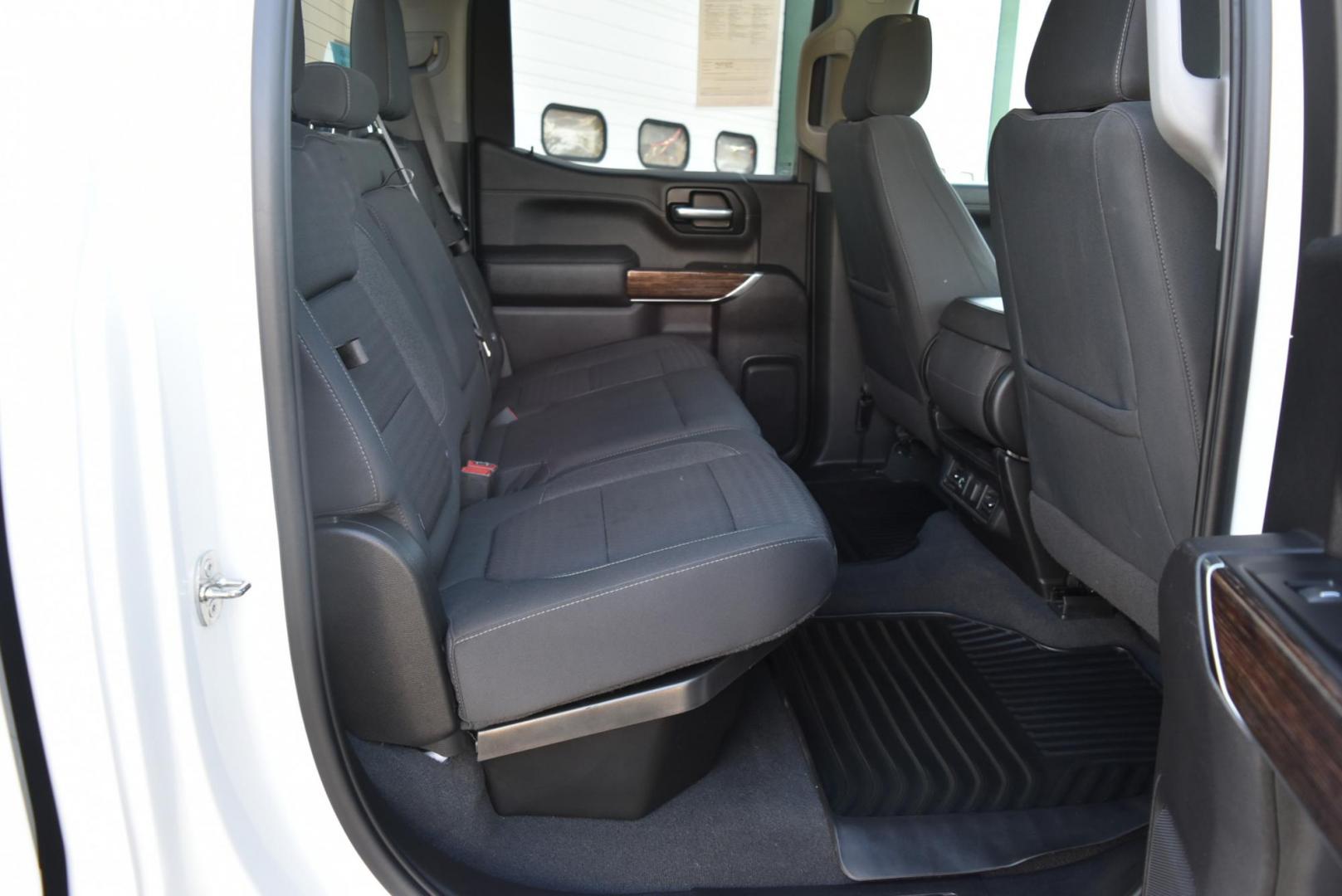 2022 White GMC Sierra 1500 Elevation (3GTP9CEK8NG) with an 2.7L Turbo engine, 8-Speed Automatic, Electronically Controlled transmission, located at 1600 E Hwy 44, Rapid City, SD, 57703, (605) 716-7878, 44.070232, -103.171410 - Photo#11