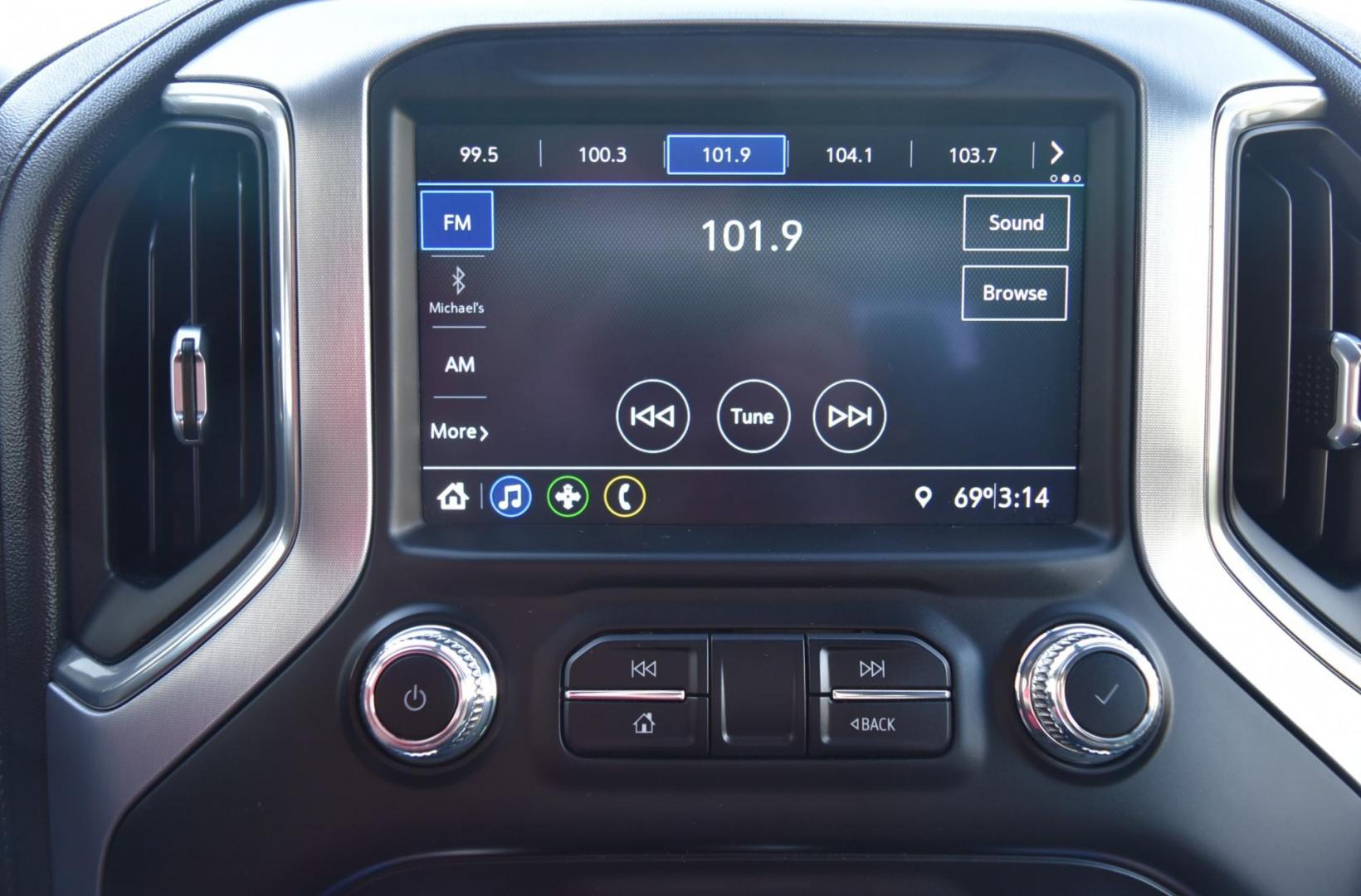 2022 White GMC Sierra 1500 Elevation (3GTP9CEK8NG) with an 2.7L Turbo engine, 8-Speed Automatic, Electronically Controlled transmission, located at 1600 E Hwy 44, Rapid City, SD, 57703, (605) 716-7878, 44.070232, -103.171410 - Photo#21