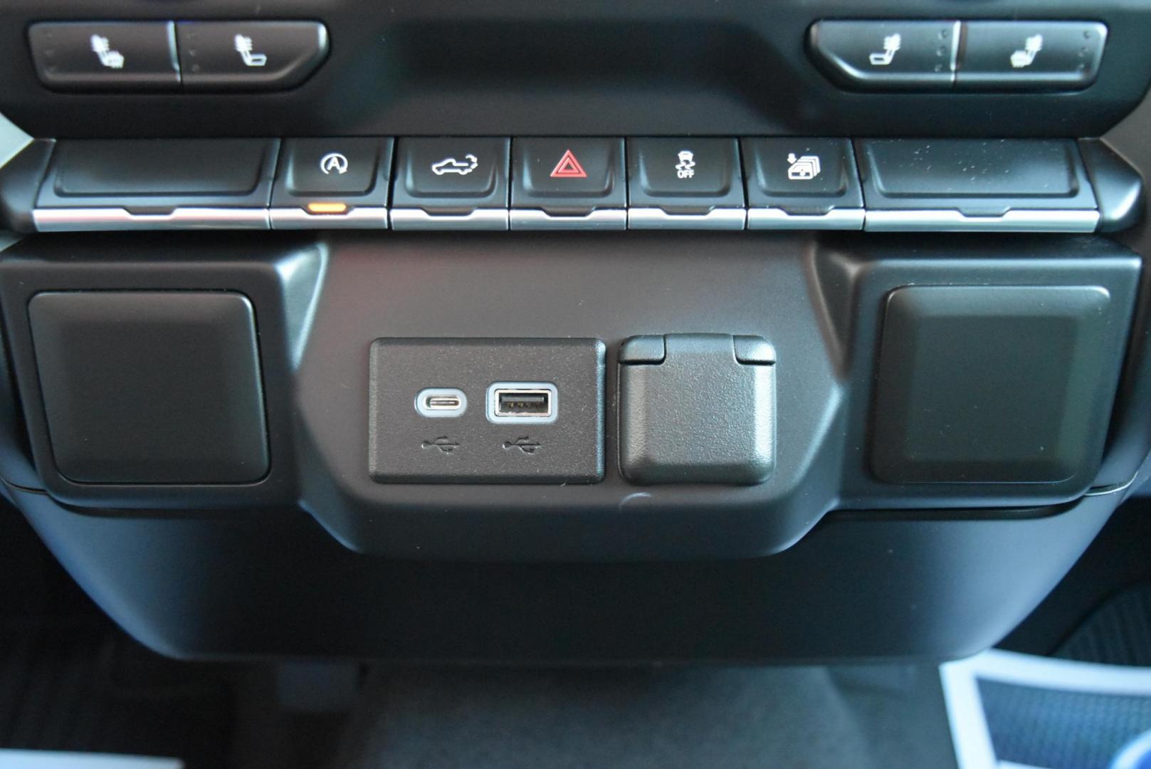 2022 White GMC Sierra 1500 Elevation (3GTP9CEK8NG) with an 2.7L Turbo engine, 8-Speed Automatic, Electronically Controlled transmission, located at 1600 E Hwy 44, Rapid City, SD, 57703, (605) 716-7878, 44.070232, -103.171410 - Photo#25