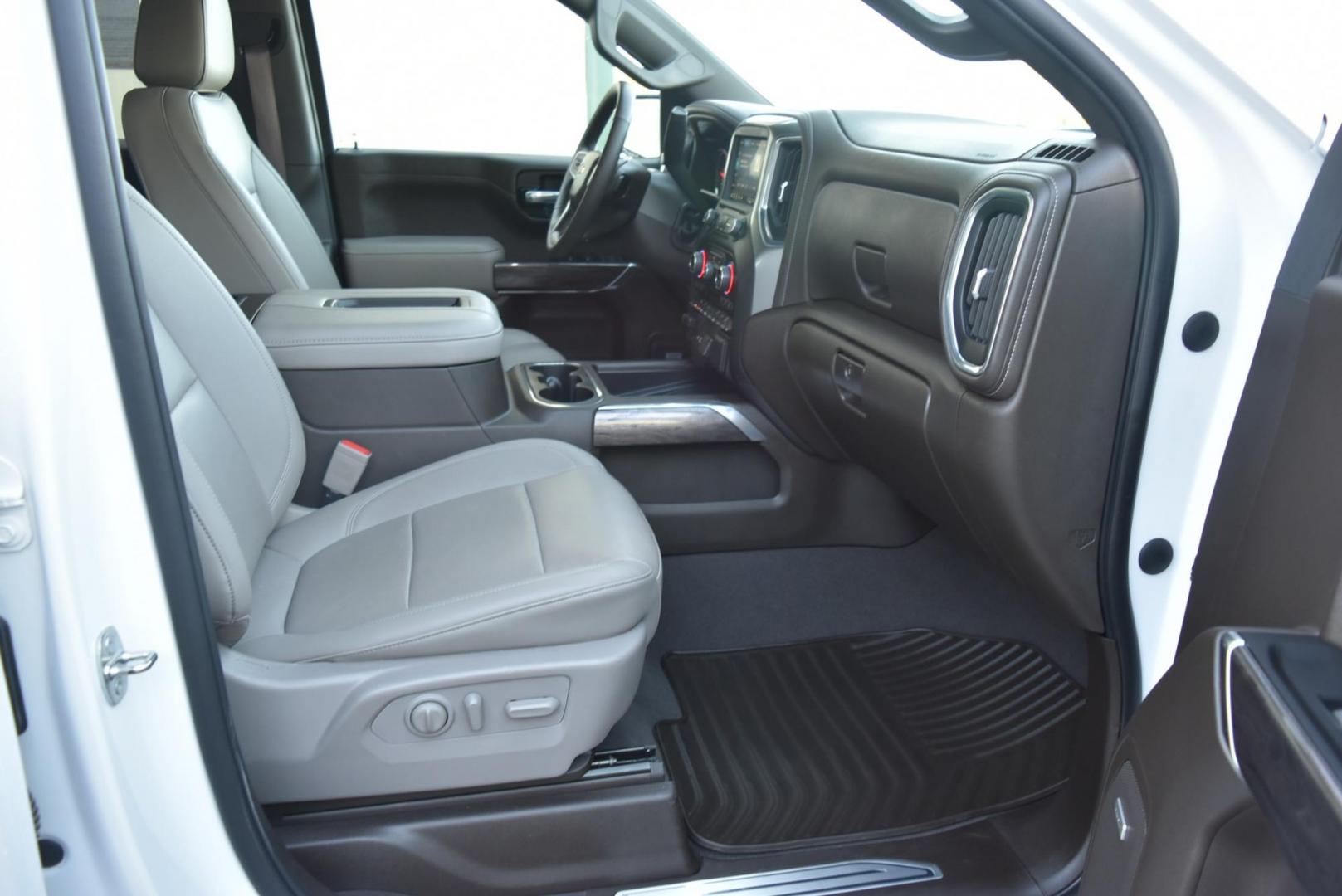 2022 White /gray Chevrolet Silverado 1500 LTZ (3GCUYGED2NG) with an 5.3L ECOTEC3 V8 engine, 10-Speed Automatic transmission, located at 1600 E Hwy 44, Rapid City, SD, 57703, (605) 716-7878, 44.070232, -103.171410 - Photo#10