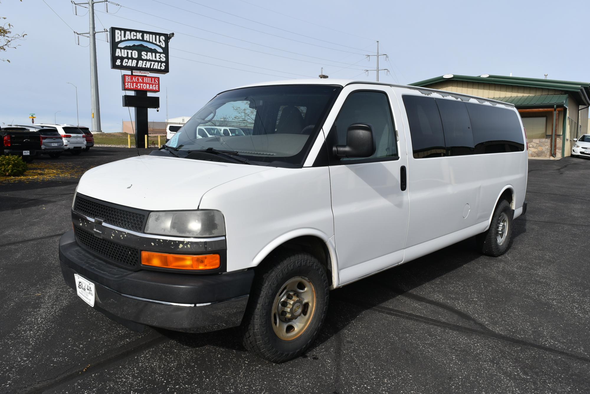 photo of 2010 Chevrolet Express LT 3500 Extended