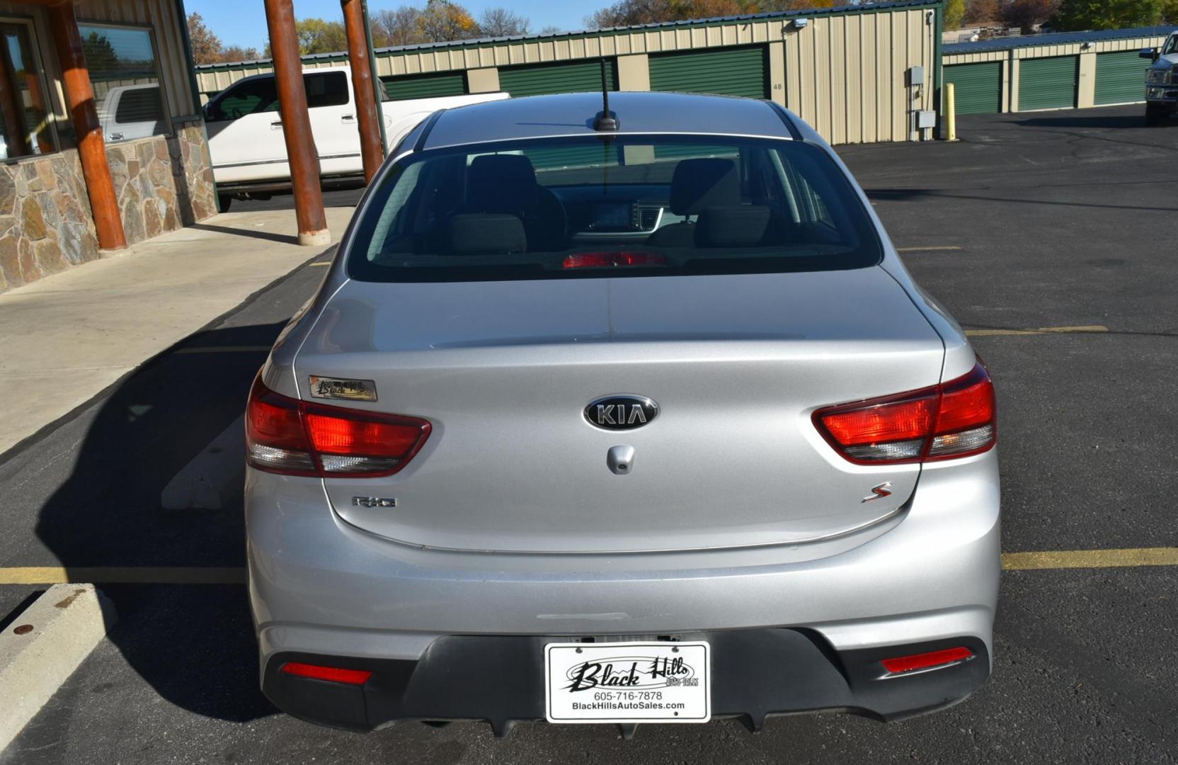 2019 Silver /Black Kia Rio LX (3KPA24AB2KE) with an 1.6L L4 DOHC 16V engine, 6-Speed Automatic W/O OD transmission, located at 1600 E Hwy 44, Rapid City, SD, 57703, (605) 716-7878, 44.070232, -103.171410 - Photo#7