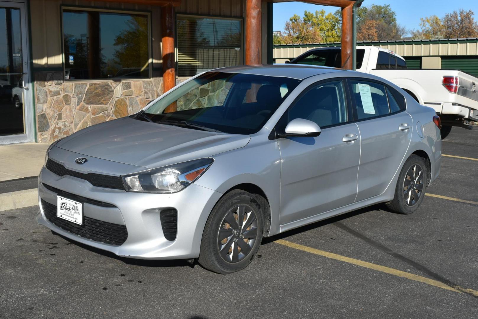 2019 Silver /Black Kia Rio LX (3KPA24AB2KE) with an 1.6L L4 DOHC 16V engine, 6-Speed Automatic W/O OD transmission, located at 1600 E Hwy 44, Rapid City, SD, 57703, (605) 716-7878, 44.070232, -103.171410 - Photo#3