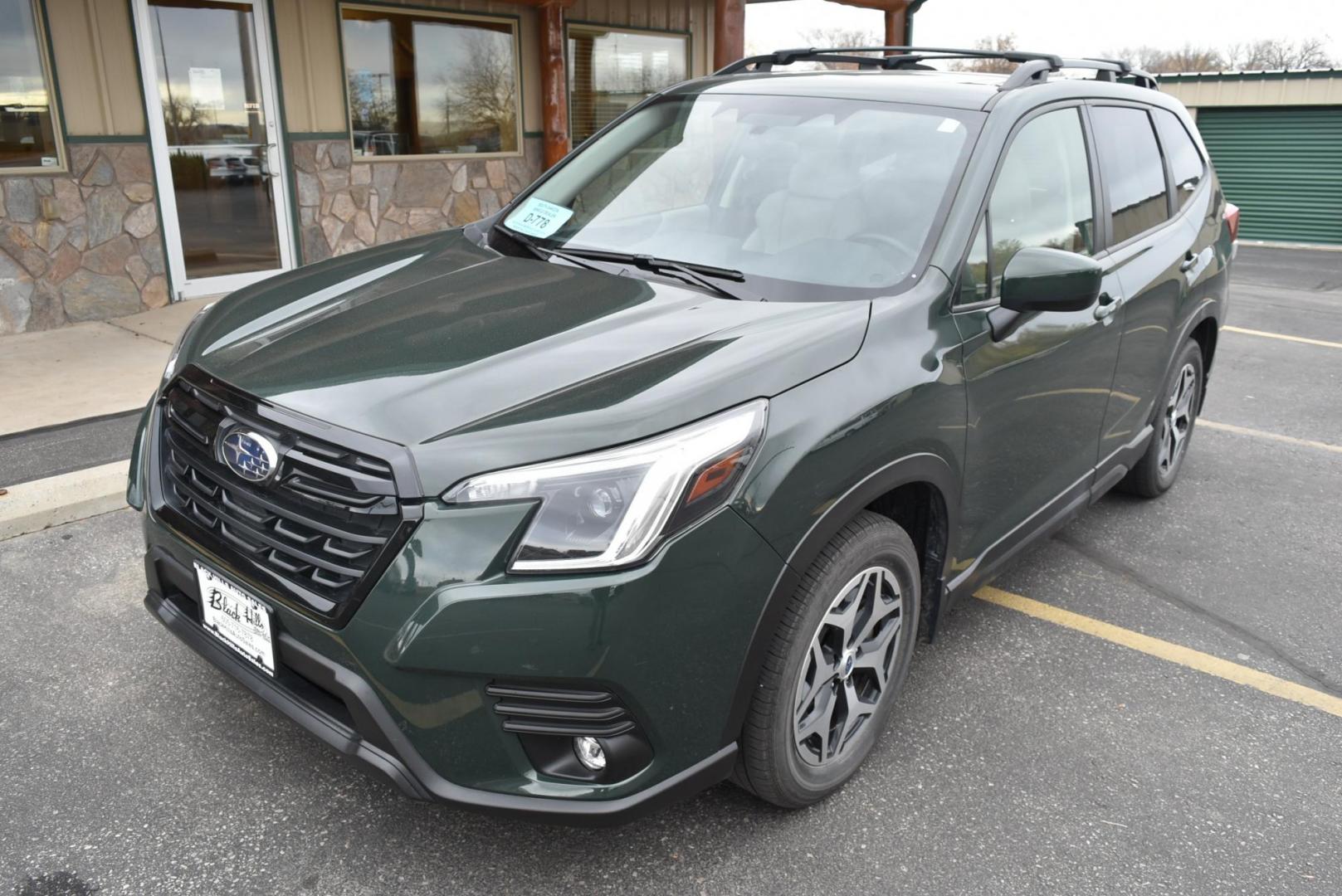 2024 Green /Black Subaru Forester Premium (JF2SKADC2RH) with an 2.5L H4 SOHC 16V engine, CVT transmission, located at 1600 E Hwy 44, Rapid City, SD, 57703, (605) 716-7878, 44.070232, -103.171410 - Photo#3