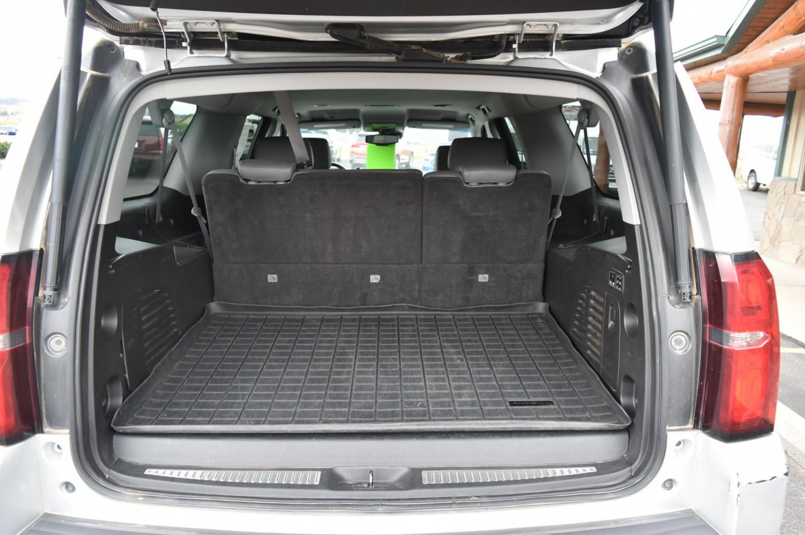 2015 Silver /Gray Chevrolet Suburban LT (1GNSKJKC2FR) with an 5.3L V8 ECOTEC3 WITH Active Fuel Management, Direct Injection and Variable Valve Timing engine, 6-Speed Automatic, Electronically Controlled transmission, located at 1600 E Hwy 44, Rapid City, SD, 57703, (605) 716-7878, 44.070232, -103.171410 - Photo#24