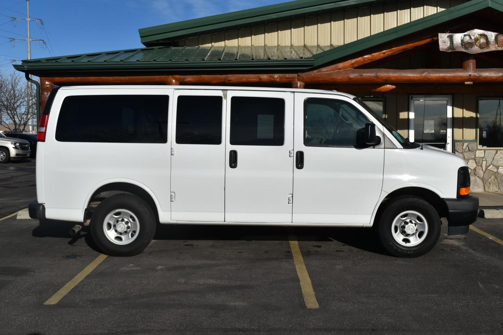2017 White /Gray Chevrolet Express LS (1GAWGEFG7H1) with an 6.0L Vortec V-8 engine, 6-Speed Automatic transmission, located at 1600 E Hwy 44, Rapid City, SD, 57703, (605) 716-7878, 44.070232, -103.171410 - Photo#5