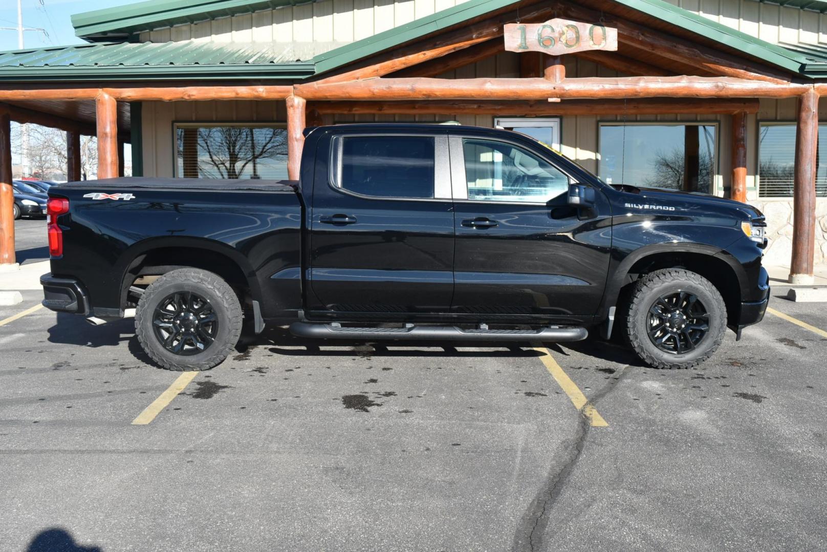2024 Black /Black Chevrolet Silverado 1500 RST (2GCUDEED8R1) with an 5.3L Vortec V-8 OHV 16V engine, 6-Speed Automatic transmission, located at 1600 E Hwy 44, Rapid City, SD, 57703, (605) 716-7878, 44.070232, -103.171410 - Photo#5