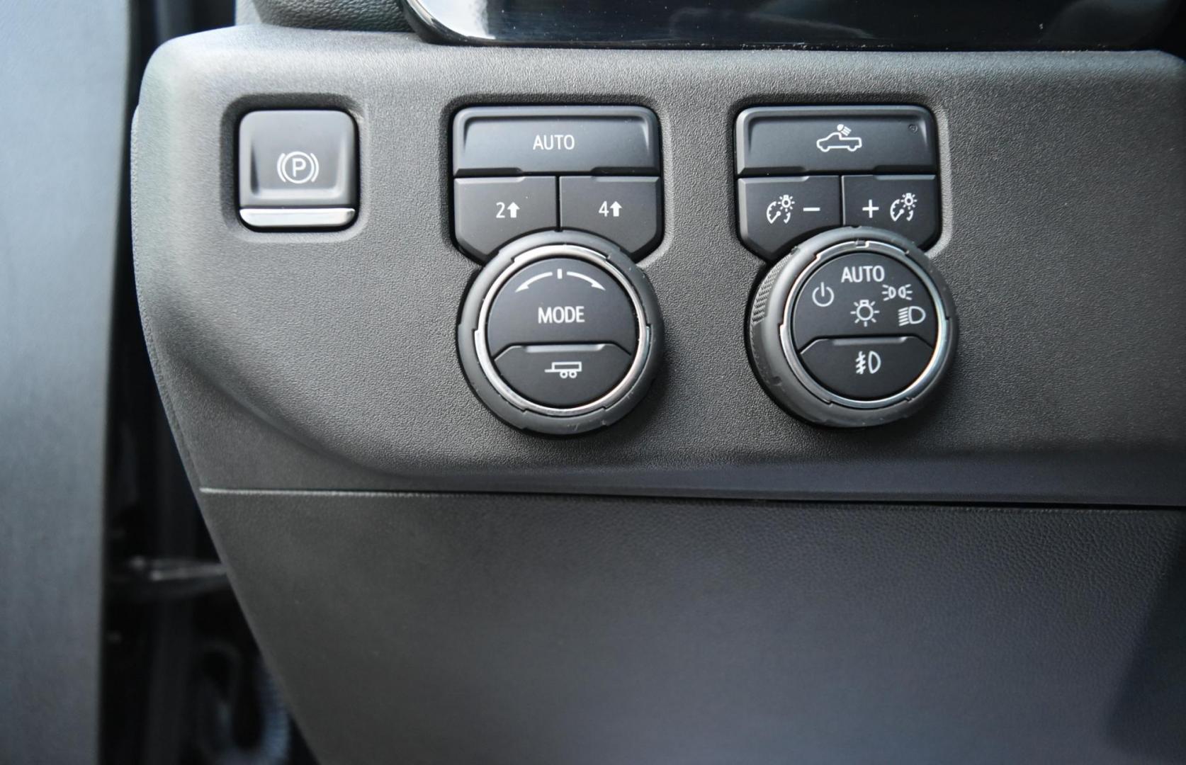 2024 Black /Black Chevrolet Silverado 1500 RST (2GCUDEED8R1) with an 5.3L Vortec V-8 OHV 16V engine, 6-Speed Automatic transmission, located at 1600 E Hwy 44, Rapid City, SD, 57703, (605) 716-7878, 44.070232, -103.171410 - Photo#15