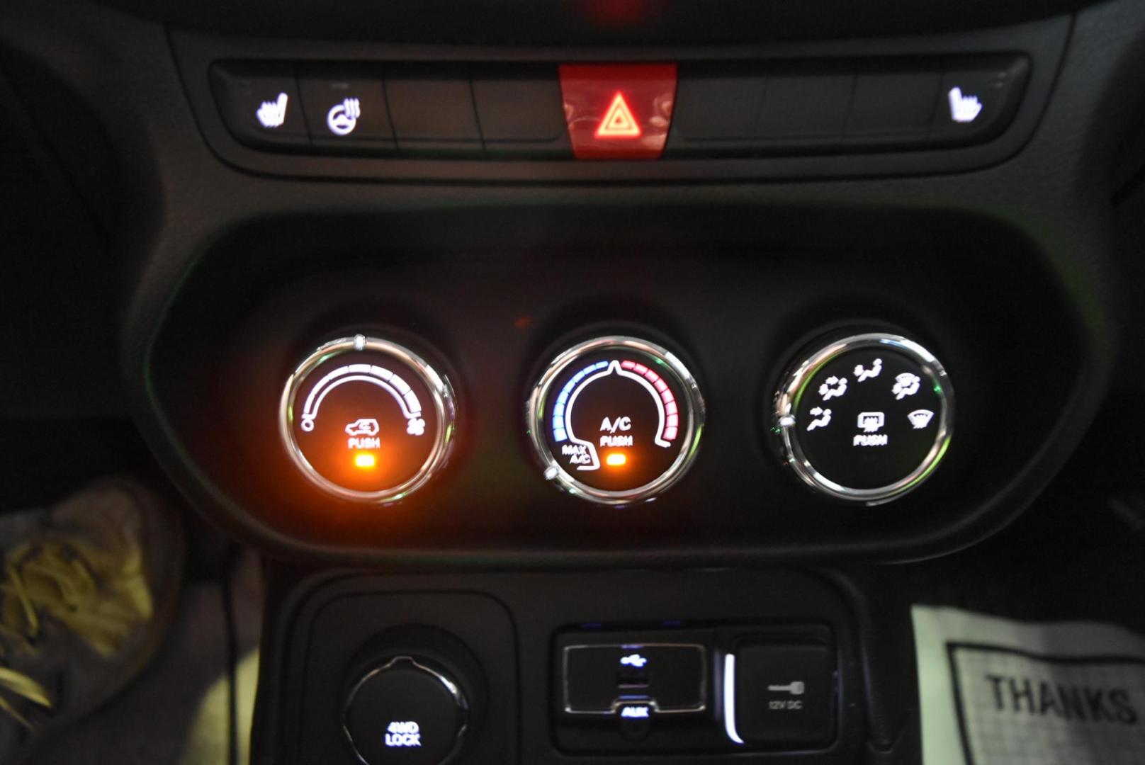 2016 Silver /Black Jeep Renegade Latitude (ZACCJBBT4GP) with an 2.4L L4 DOHC 16V engine, 9-Speed Automatic transmission, located at 1600 E Hwy 44, Rapid City, SD, 57703, (605) 716-7878, 44.070232, -103.171410 - Photo#19