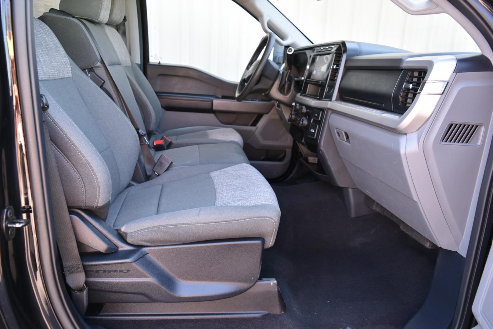2023 Black /gray Ford F-250 SD XLT (1FT7W2BN5PE) with an 7.3L V8 OHV 16V engine, 10-Speed Torqshift Automatic transmission, located at 1600 E Hwy 44, Rapid City, SD, 57703, (605) 716-7878, 44.070232, -103.171410 - Nice Clean truck, New tires, ready to go- Photo#10