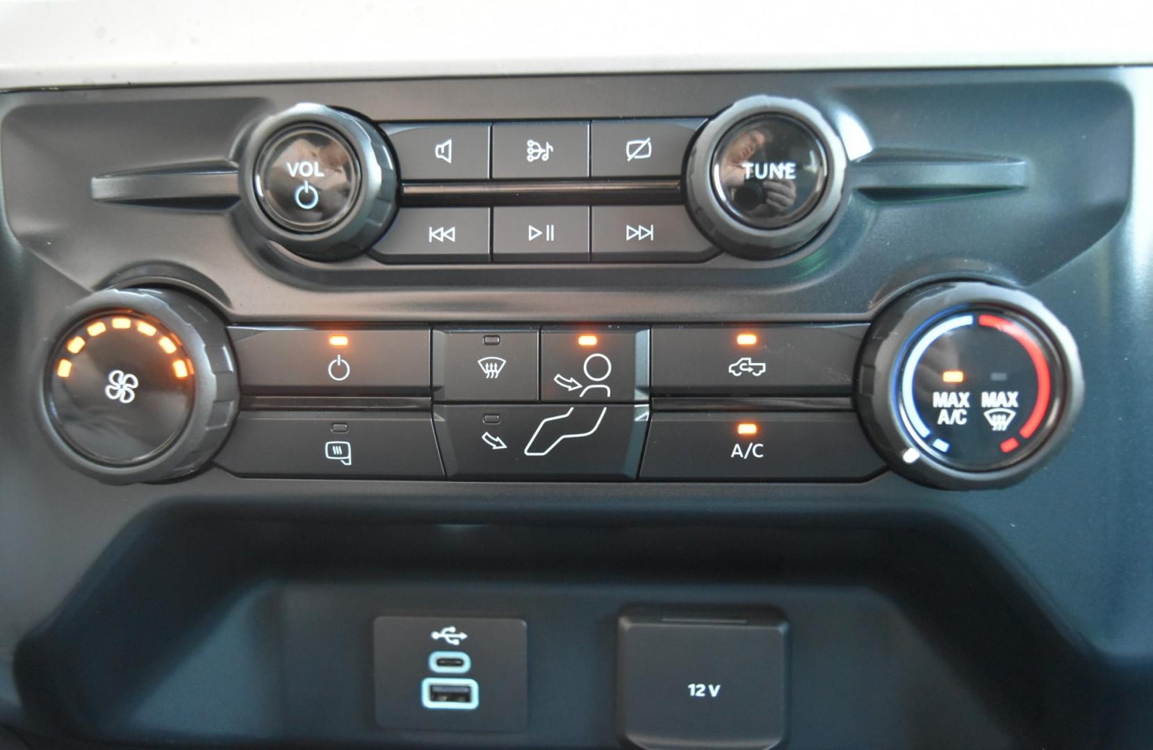 2023 Black /gray Ford F-250 SD XLT (1FT7W2BN5PE) with an 7.3L V8 OHV 16V engine, 10-Speed Torqshift Automatic transmission, located at 1600 E Hwy 44, Rapid City, SD, 57703, (605) 716-7878, 44.070232, -103.171410 - Nice Clean truck, New tires, ready to go- Photo#22