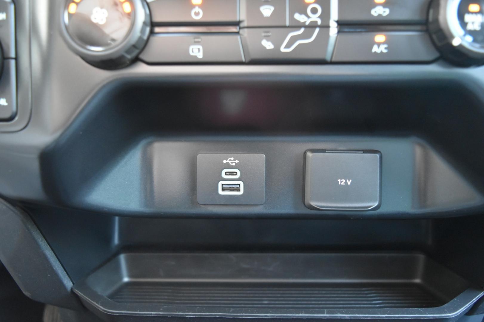 2023 Black /gray Ford F-250 SD XLT (1FT7W2BN5PE) with an 7.3L V8 OHV 16V engine, 10-Speed Torqshift Automatic transmission, located at 1600 E Hwy 44, Rapid City, SD, 57703, (605) 716-7878, 44.070232, -103.171410 - Nice Clean truck, New tires, ready to go- Photo#23