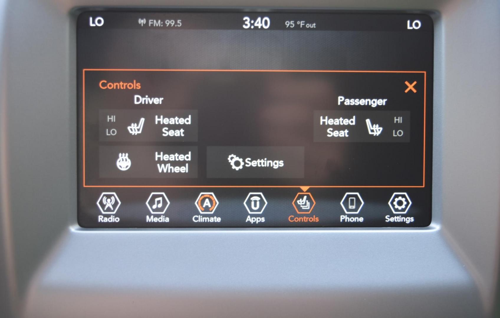 2019 Black /Black Jeep Compass Sport 4WD (3C4NJDAB9KT) with an 2.4L L4 DOHC 16V engine, 6M transmission, located at 1600 E Hwy 44, Rapid City, SD, 57703, (605) 716-7878, 44.070232, -103.171410 - Photo#22
