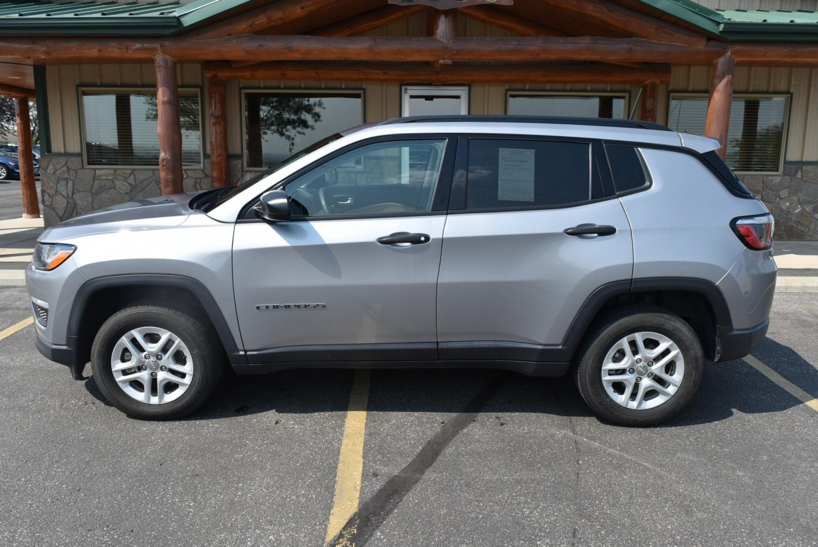 2018 Gray /TAN Jeep Compass Sport (3C4NJDAB9JT) with an 2.4L 4 Cyl MultiAir engine, 9-Speed Automatic transmission, located at 1600 E Hwy 44, Rapid City, SD, 57703, (605) 716-7878, 44.070232, -103.171410- Photo#4