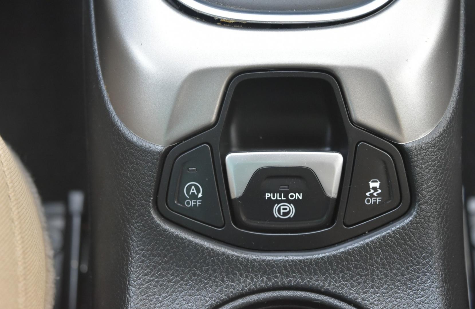 2018 Gray /TAN Jeep Compass Sport (3C4NJDAB9JT) with an 2.4L 4 Cyl MultiAir engine, 9-Speed Automatic transmission, located at 1600 E Hwy 44, Rapid City, SD, 57703, (605) 716-7878, 44.070232, -103.171410- Photo#25