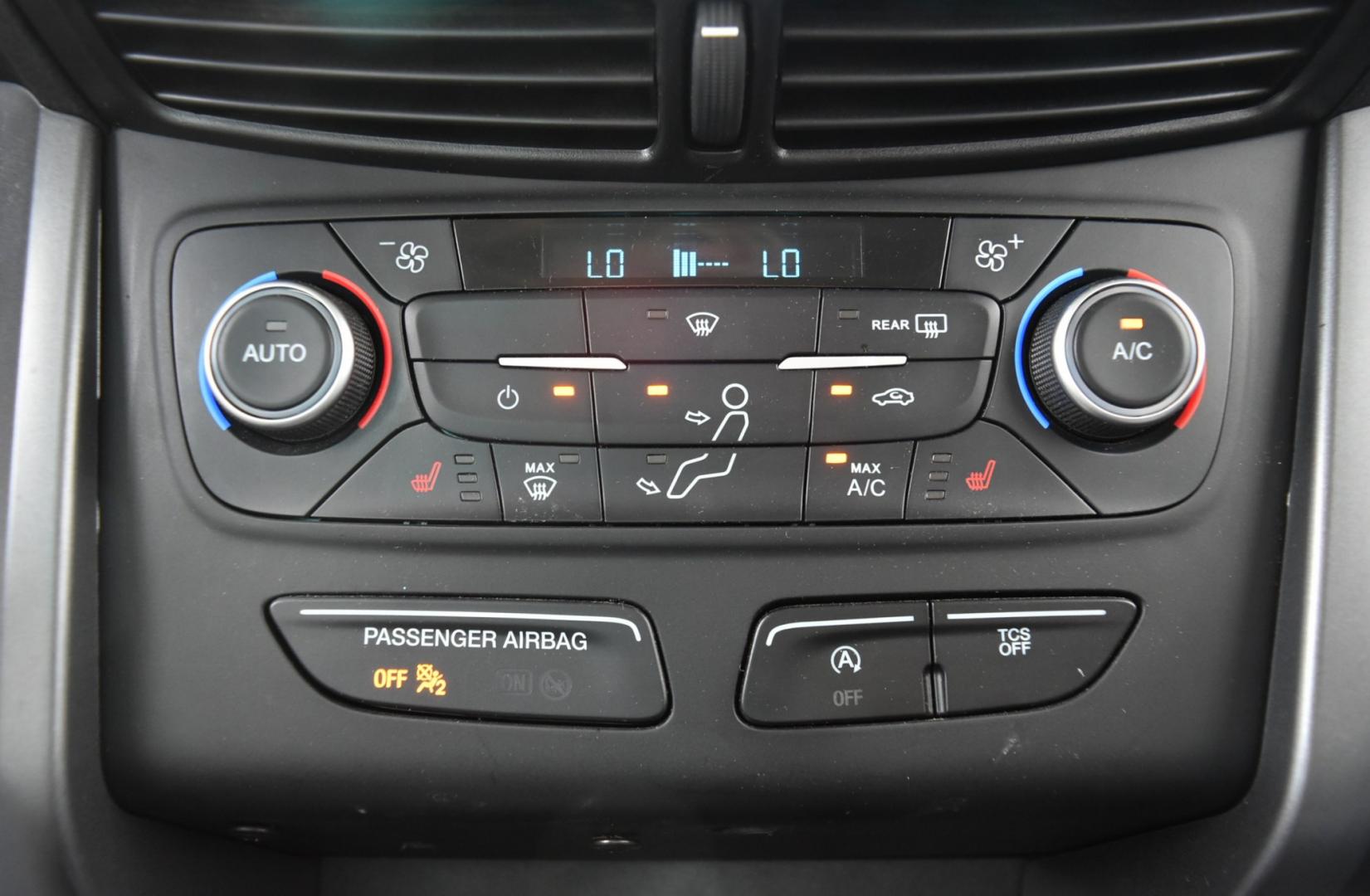 2018 Gray Ford Escape SE (1FMCU9GD6JU) with an 1.5L 4 Cyl Ecoboost engine, 6-Speed Automatic transmission, located at 1600 E Hwy 44, Rapid City, SD, 57703, (605) 716-7878, 44.070232, -103.171410- Photo#22