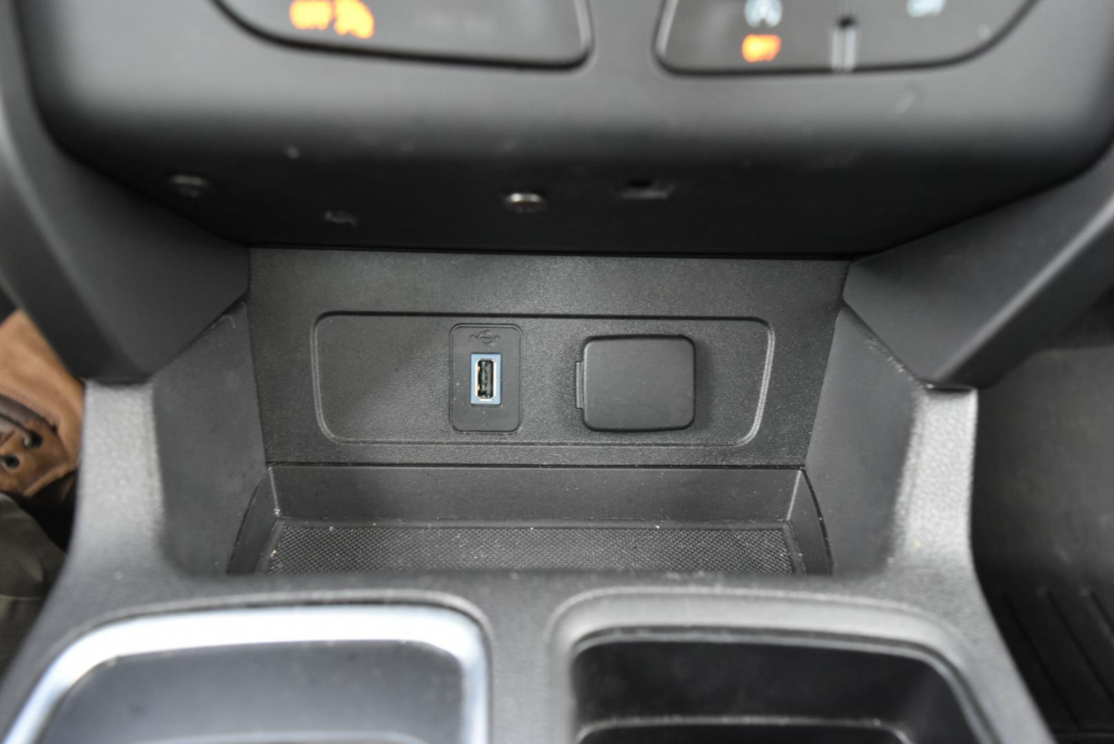 2018 Gray Ford Escape SE (1FMCU9GD6JU) with an 1.5L 4 Cyl Ecoboost engine, 6-Speed Automatic transmission, located at 1600 E Hwy 44, Rapid City, SD, 57703, (605) 716-7878, 44.070232, -103.171410- Photo#23