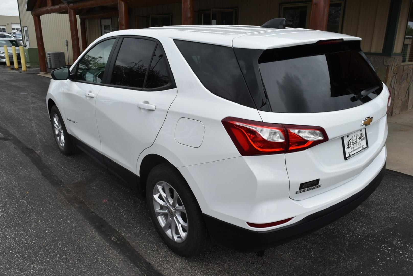 2020 White Chevrolet Equinox LS (3GNAXSEV1LS) with an 1,5L 4Cyl Turbo engine, 6-Speed Automatic transmission, located at 1600 E Hwy 44, Rapid City, SD, 57703, (605) 716-7878, 44.070232, -103.171410- Photo#6