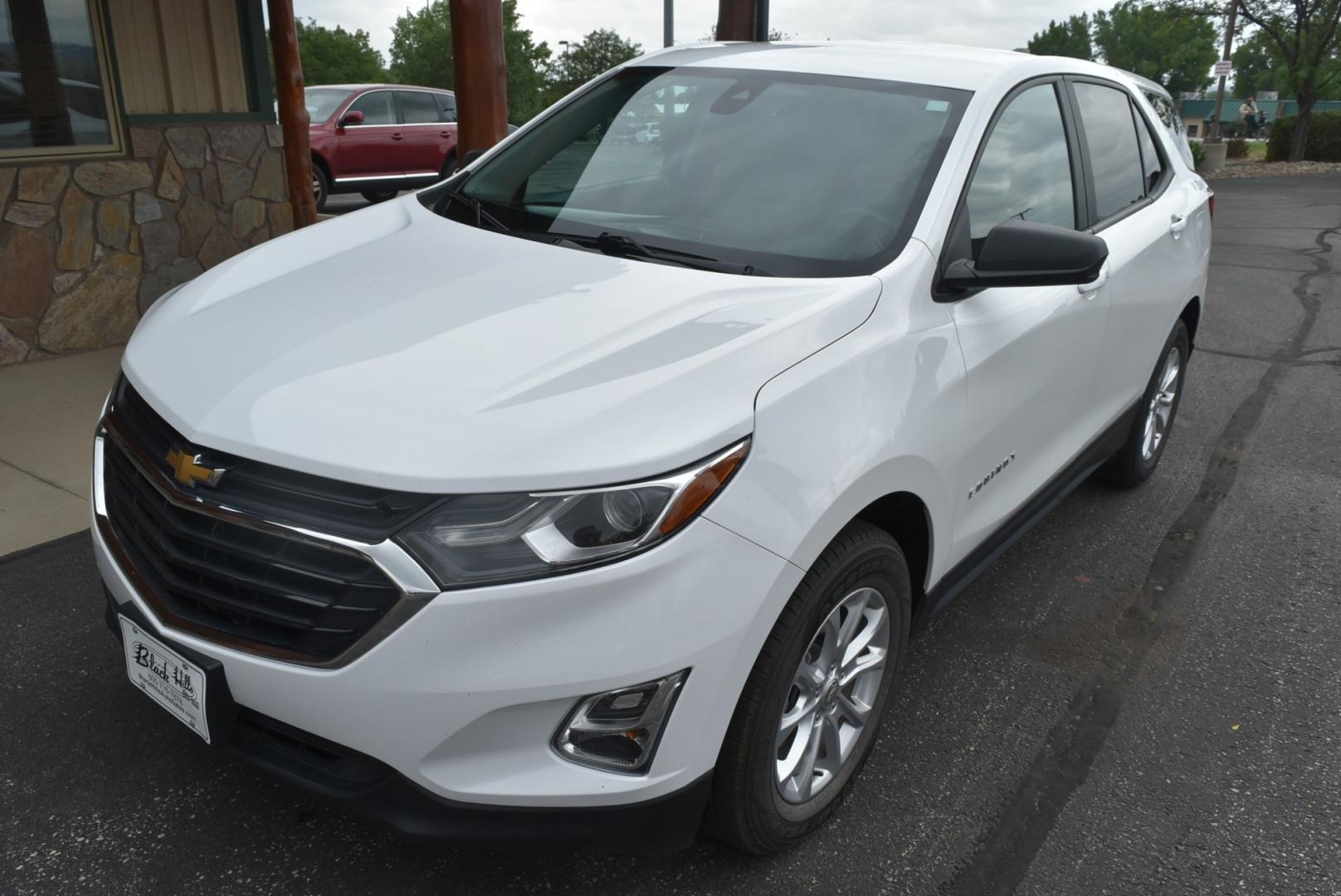2020 White Chevrolet Equinox LS (3GNAXSEV1LS) with an 1,5L 4Cyl Turbo engine, 6-Speed Automatic transmission, located at 1600 E Hwy 44, Rapid City, SD, 57703, (605) 716-7878, 44.070232, -103.171410- Photo#3