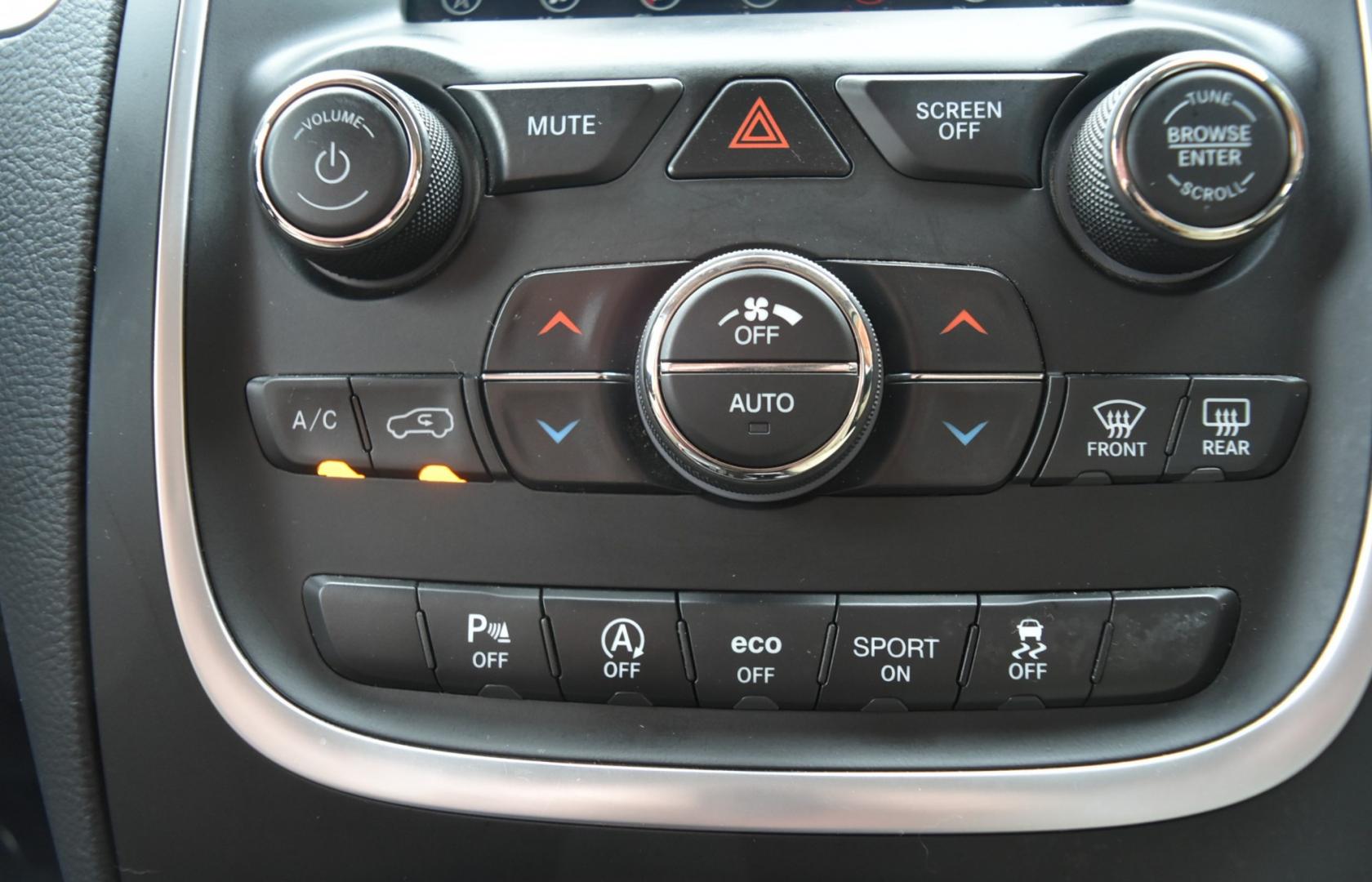 2019 White /Black/Beige Dodge Durango SXT (1C4RDJAG3KC) with an 3.6L V-6 DOHC 24V engine, 8-Speed Automatic transmission, located at 1600 E Hwy 44, Rapid City, SD, 57703, (605) 716-7878, 44.070232, -103.171410- Photo#25