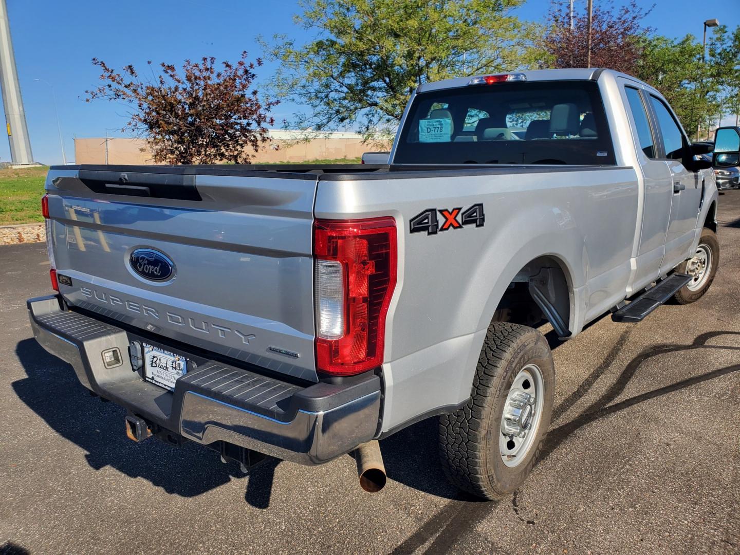 2019 Silver Ford F-250 SD XL SuperCab 4WD (1FT7X2B67KE) with an 6.2L V-8 2-VALVE SOHC EFI NA engine, 6-Speed Automatic W/ Selectshift transmission, located at 1600 E Hwy 44, Rapid City, SD, 57703, (605) 716-7878, 44.070232, -103.171410- Photo#8