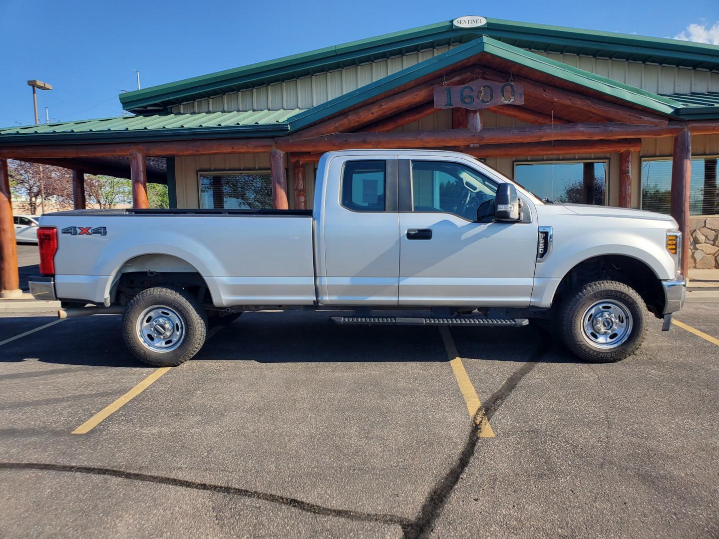 2019 Silver Ford F-250 SD XL SuperCab 4WD (1FT7X2B67KE) with an 6.2L V-8 2-VALVE SOHC EFI NA engine, 6-Speed Automatic W/ Selectshift transmission, located at 1600 E Hwy 44, Rapid City, SD, 57703, (605) 716-7878, 44.070232, -103.171410- Photo#5